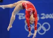 开云足球直播-金玟哉彻底打爆防线，贝蒂斯力克韩国，亚洲铁卫的成长与挑战