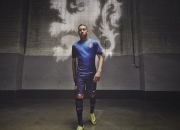 开云体育直播-联合杯轻取温网，阿尔卡拉斯如何以统治级表现重塑网球格局